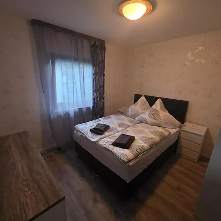 Maiferien Harz - Haus Waldblick 300 Qm - Bis 18 Personen - 8 Schlafzimmer *
