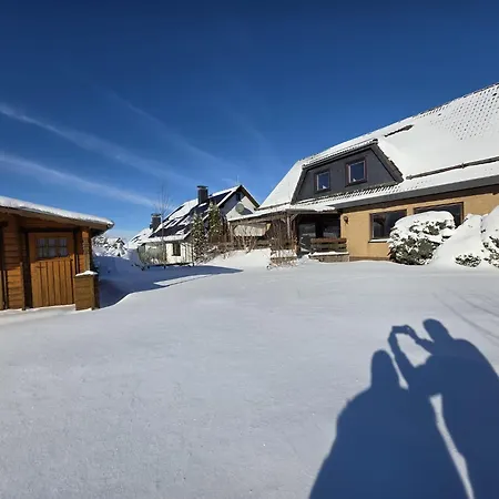 Prázdninový dům Maiferien Harz - Haus Waldblick 300 Qm - Bis 18 Personen - 8 Schlafzimmer Clausthal-Zellerfeld